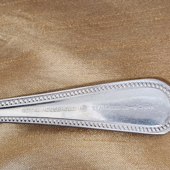 ROYAL HOUSEHOLD STAINLESS DINNER FORK Rhh2 BEADED EDGE - Picture 2 of 2
